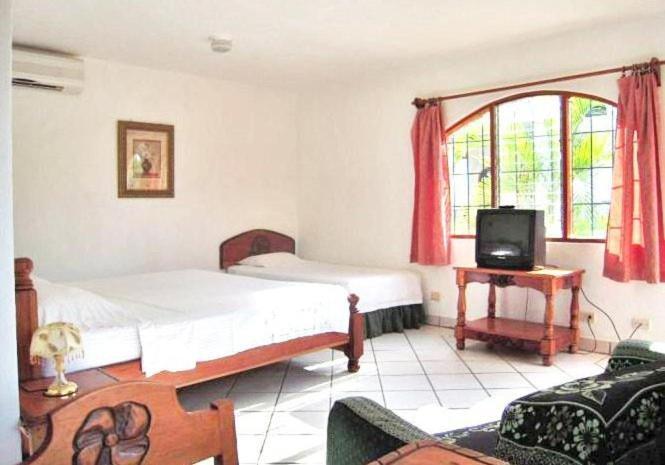 Hotel Flores (Adults Only) Тамариндо Стая снимка